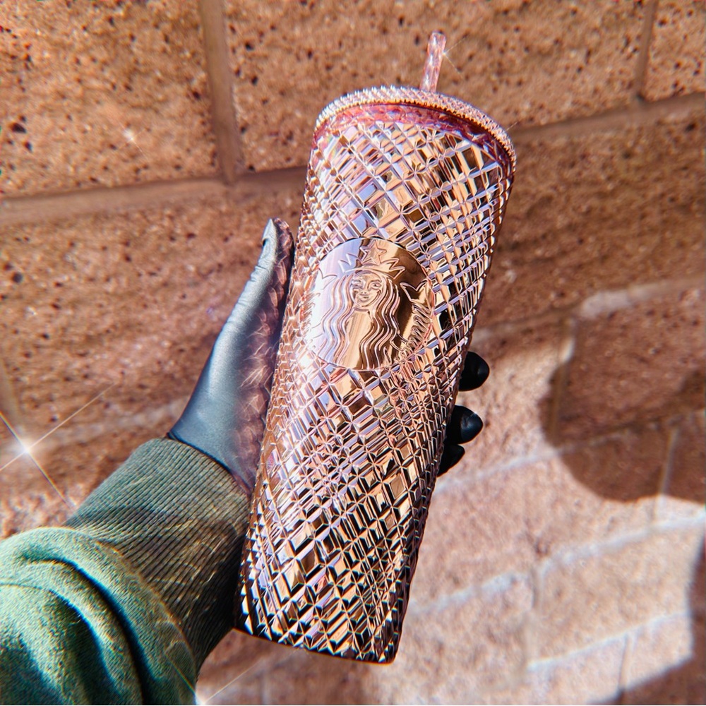 Starbucks rose gold venti cup